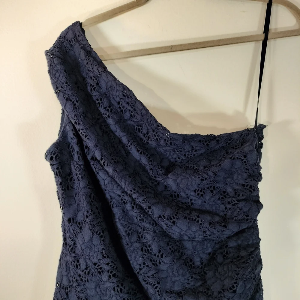 Ralph Lauren Navy Blue Lace Ruched One-Shoulder Sheath Dress - Picture 2 of 8